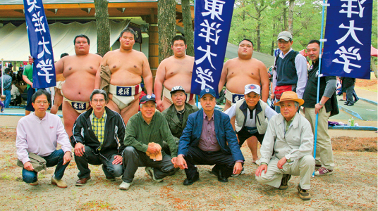 第21回全国大学・社会人相撲大会 激励訪問 
2011年5月5日（吹上浜公園相撲場